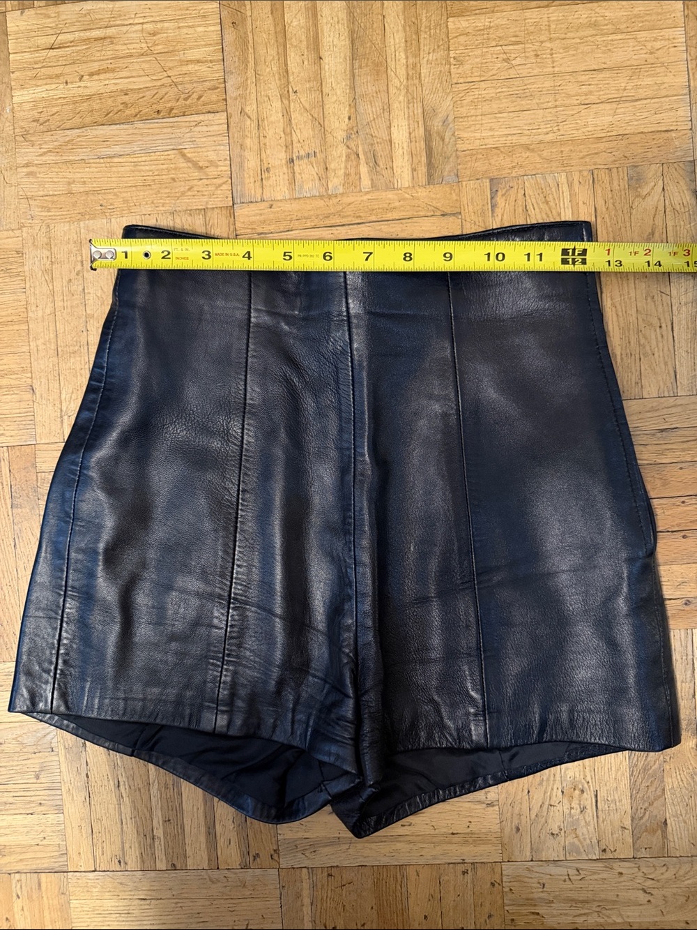 Vintage Black 100% Leather High-Rise Women's Shorts - Picture 4 of 5